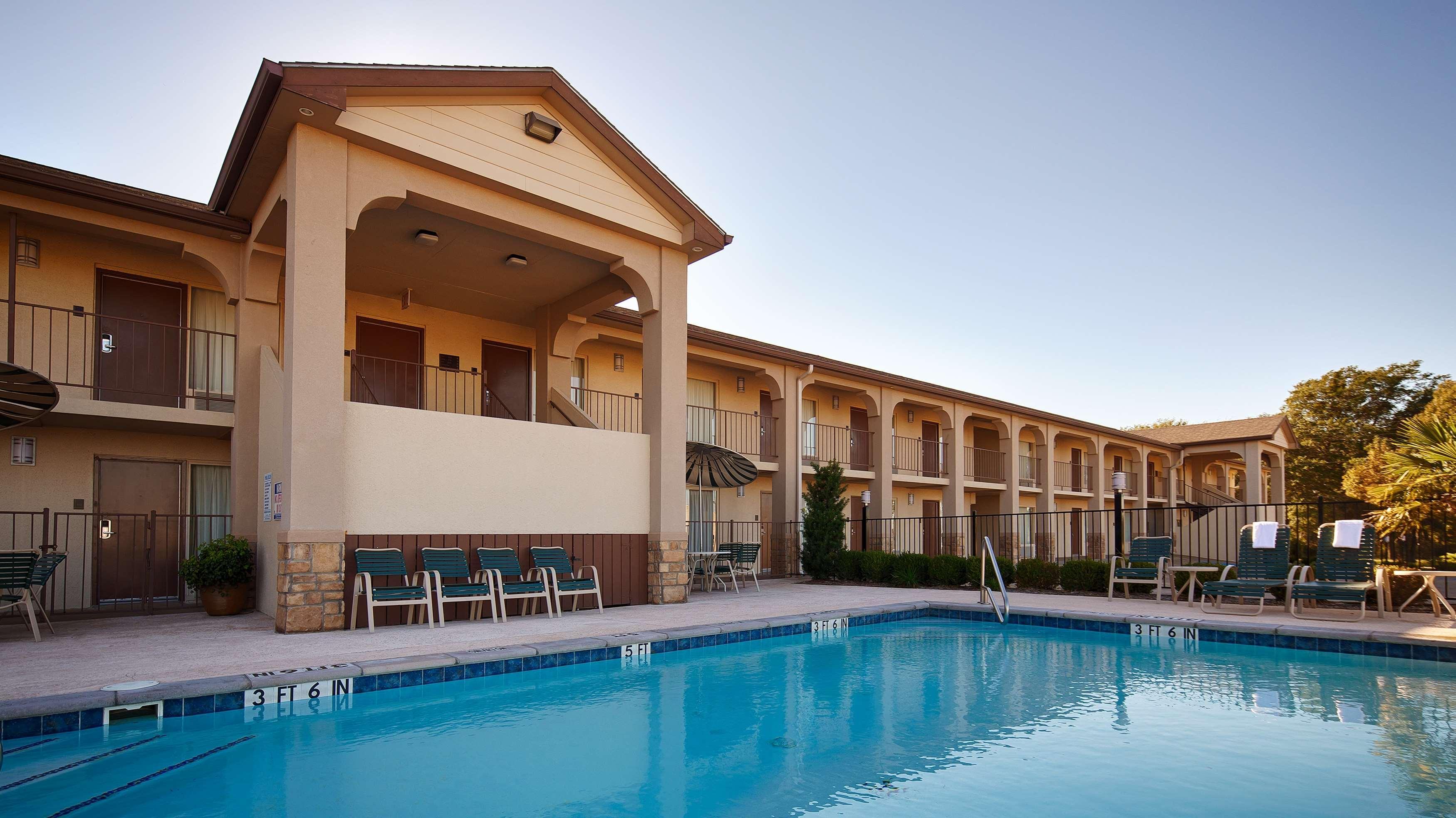 Best Western Canton Inn Exterior photo